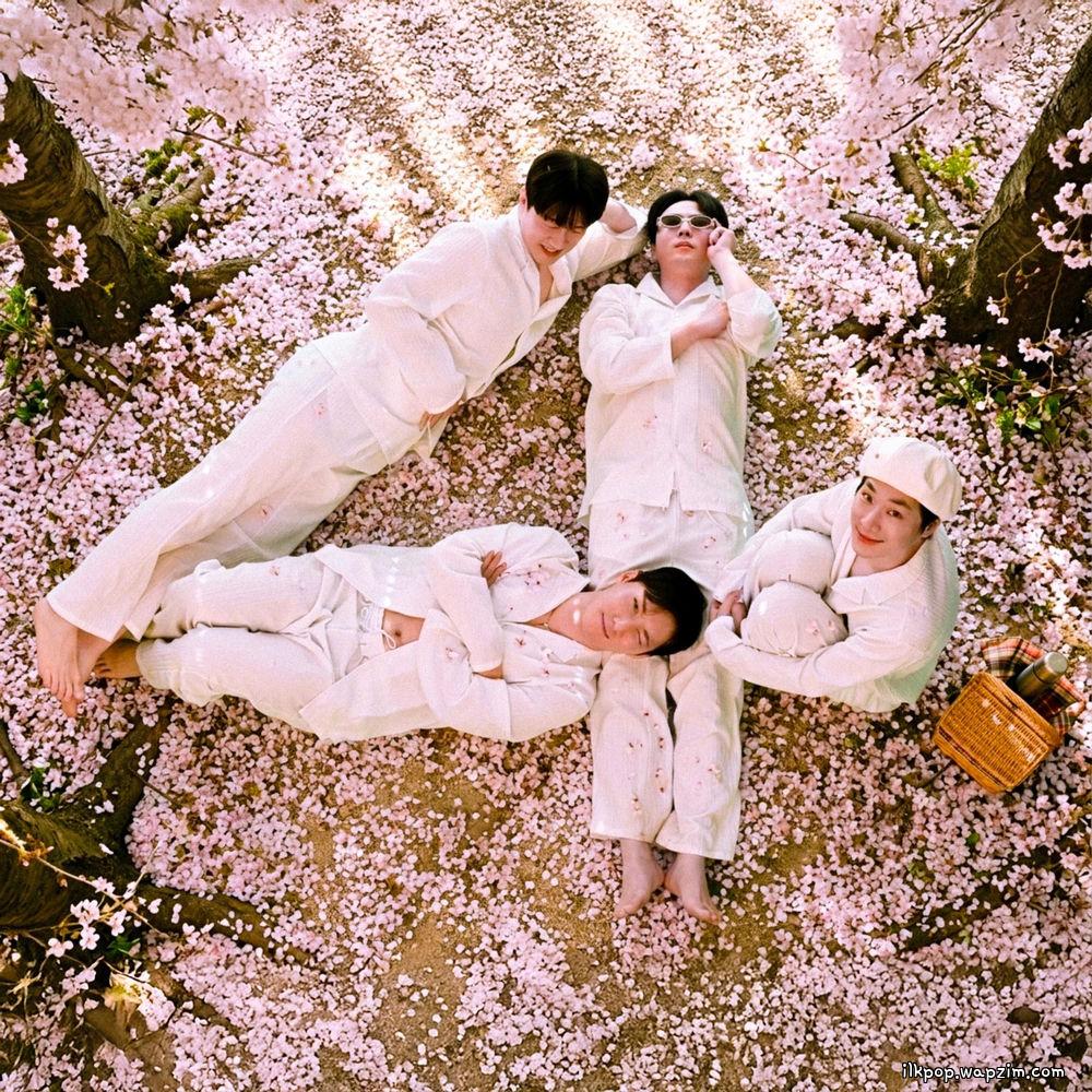4 For - 1인칭 벚꽃 시점 (Cherry Blossom's View) cover art on Wallkpop