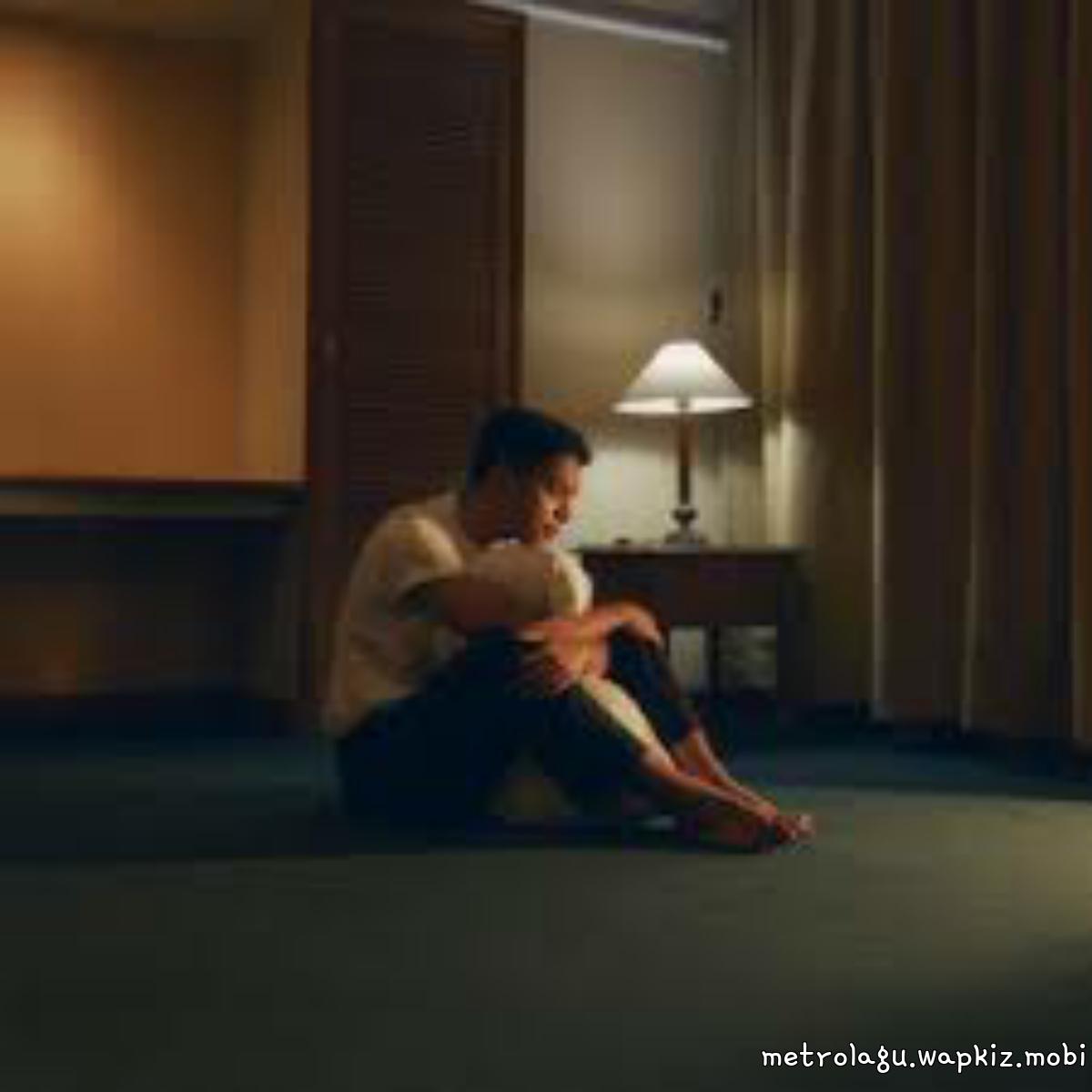 Adikara - Seketika cover art on Wallkpop