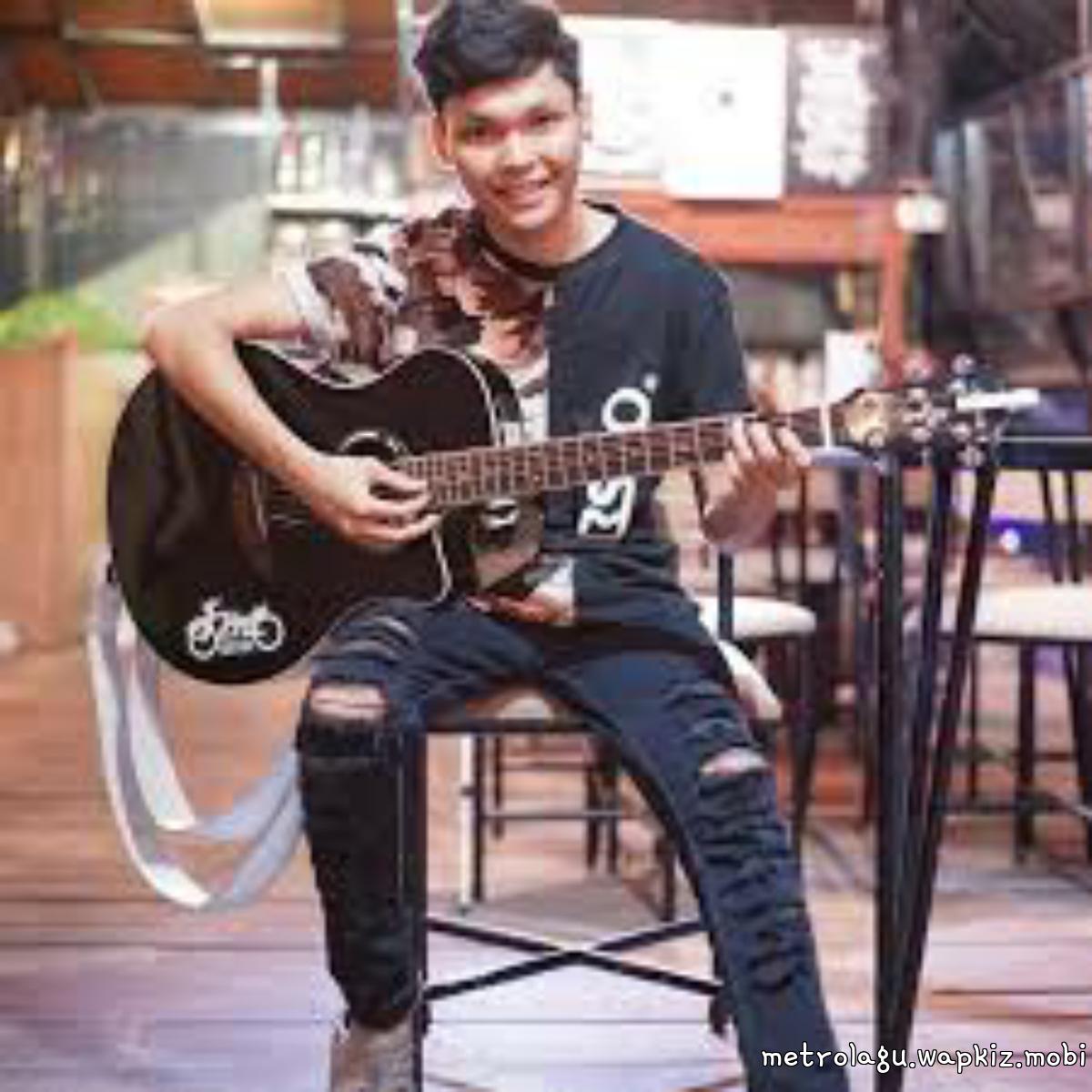 Adlani Rambe Ft Rizal - Aku Milikmu (Malam Ini) cover art on Wallkpop