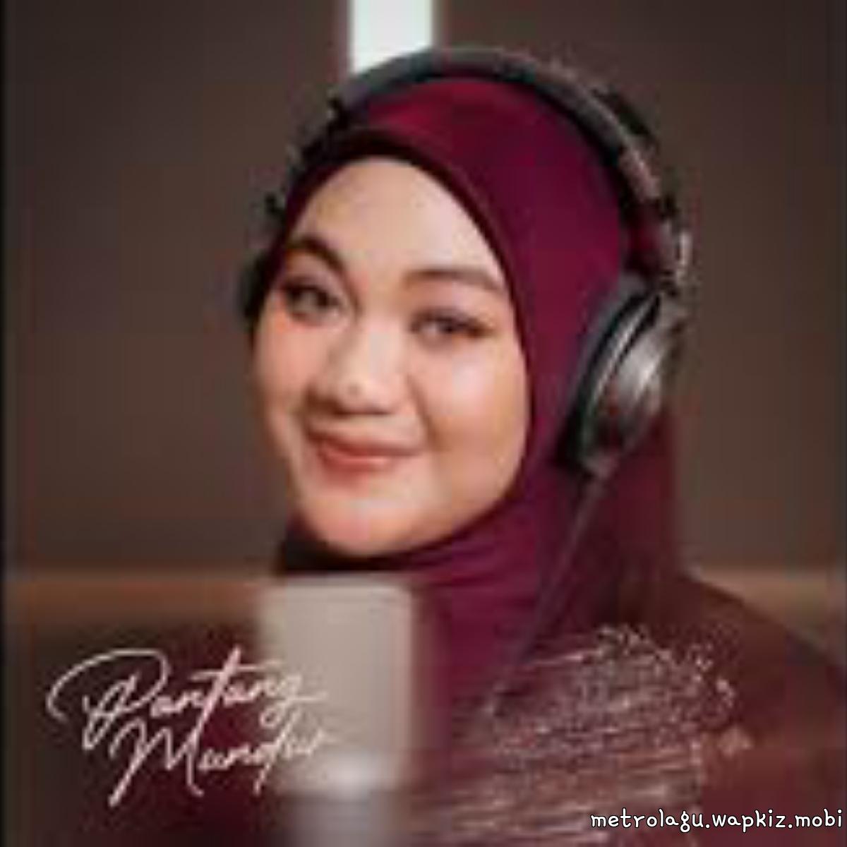 Fadhilah Intan - Pantang Mundur cover art on Wallkpop