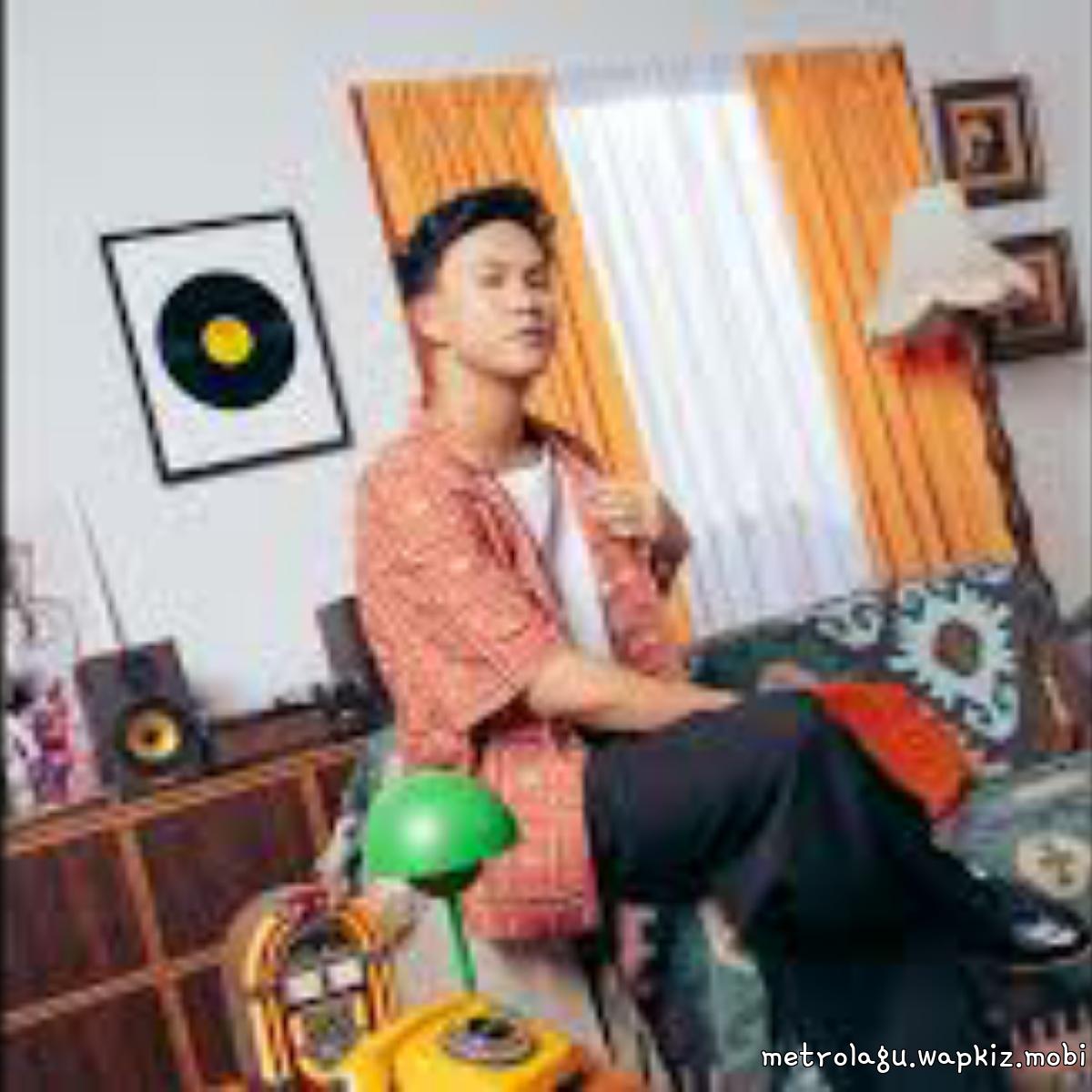 Fajar Noor, Yovie Widianto - Menjaga Hati cover art on Wallkpop
