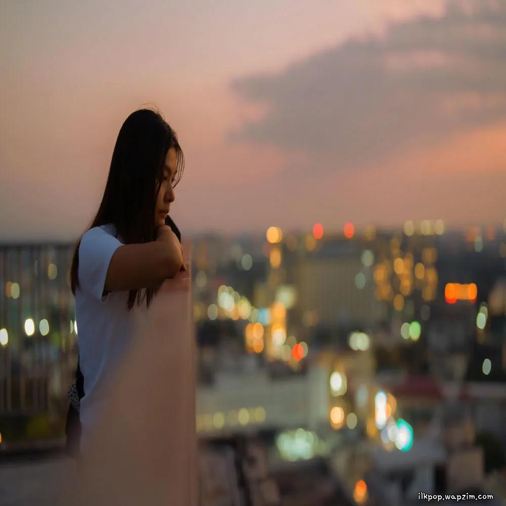 Ginibini - 서로 잊기로 해요 (Let's forget each other) cover art on Wallkpop