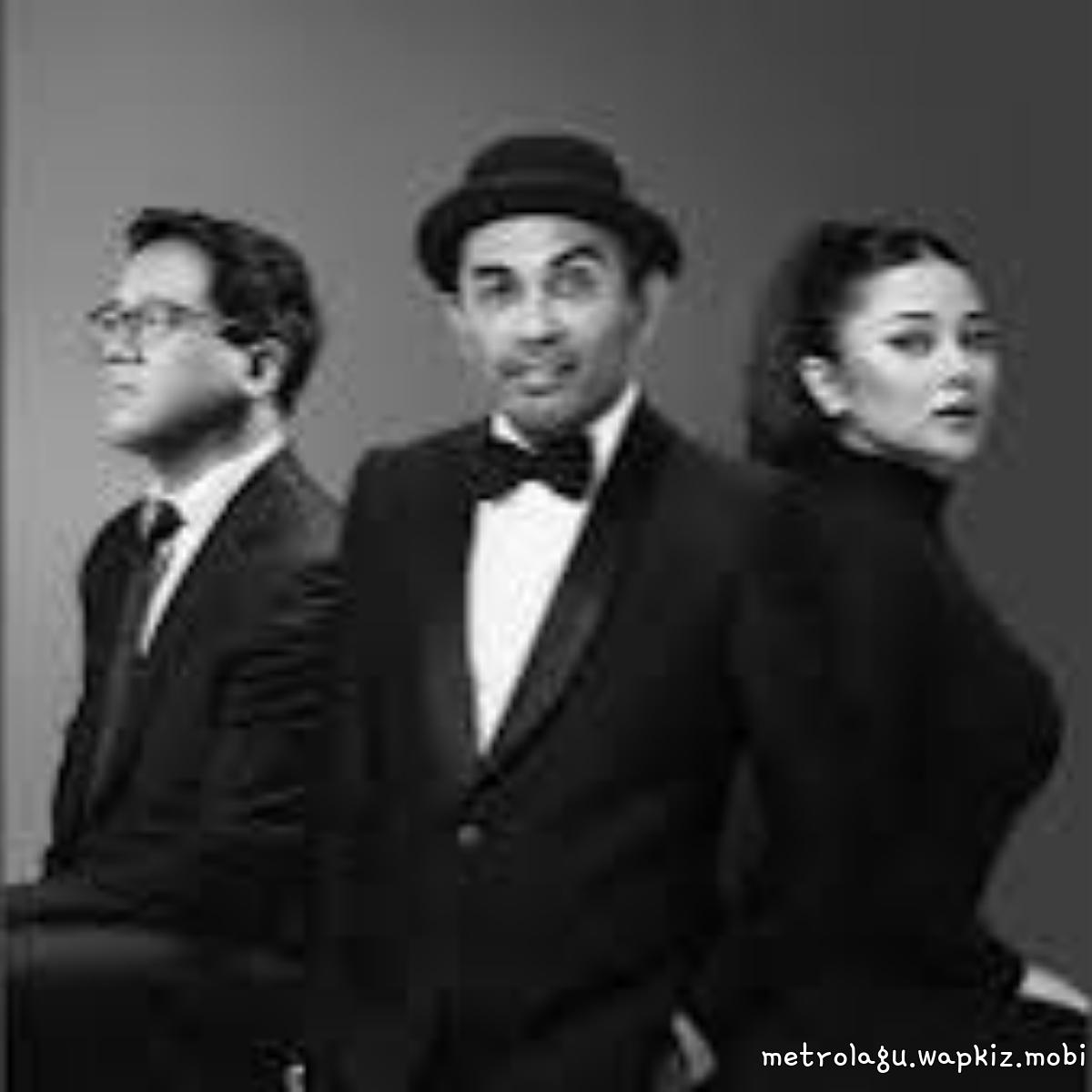 Glenn Fredly, Andi Rianto, Mutia Ayu - Cinta Takkan Usai cover art on Wallkpop