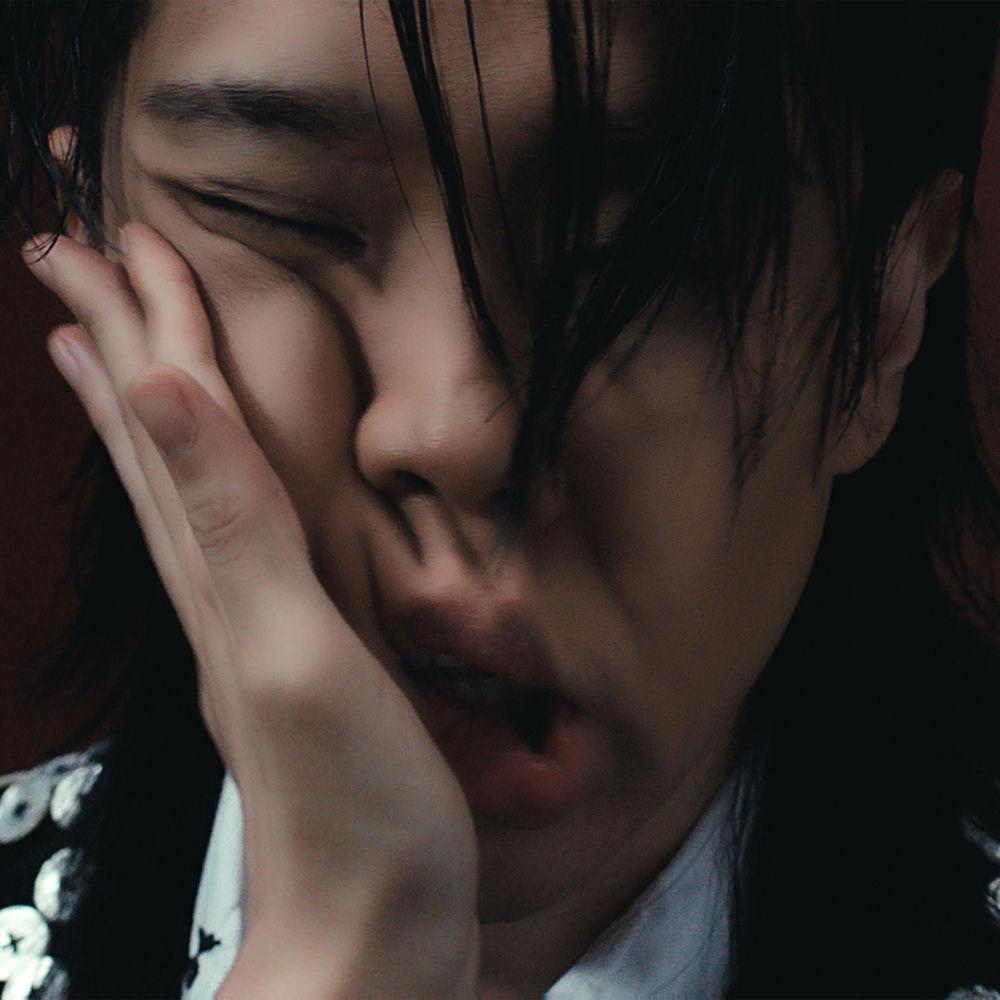 Han Yo Han - check in cover art on Wallkpop