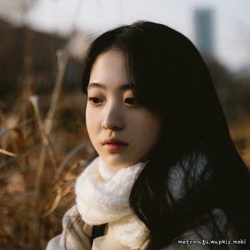 harusok - 헌 옷 (repeat) cover art on Wallkpop