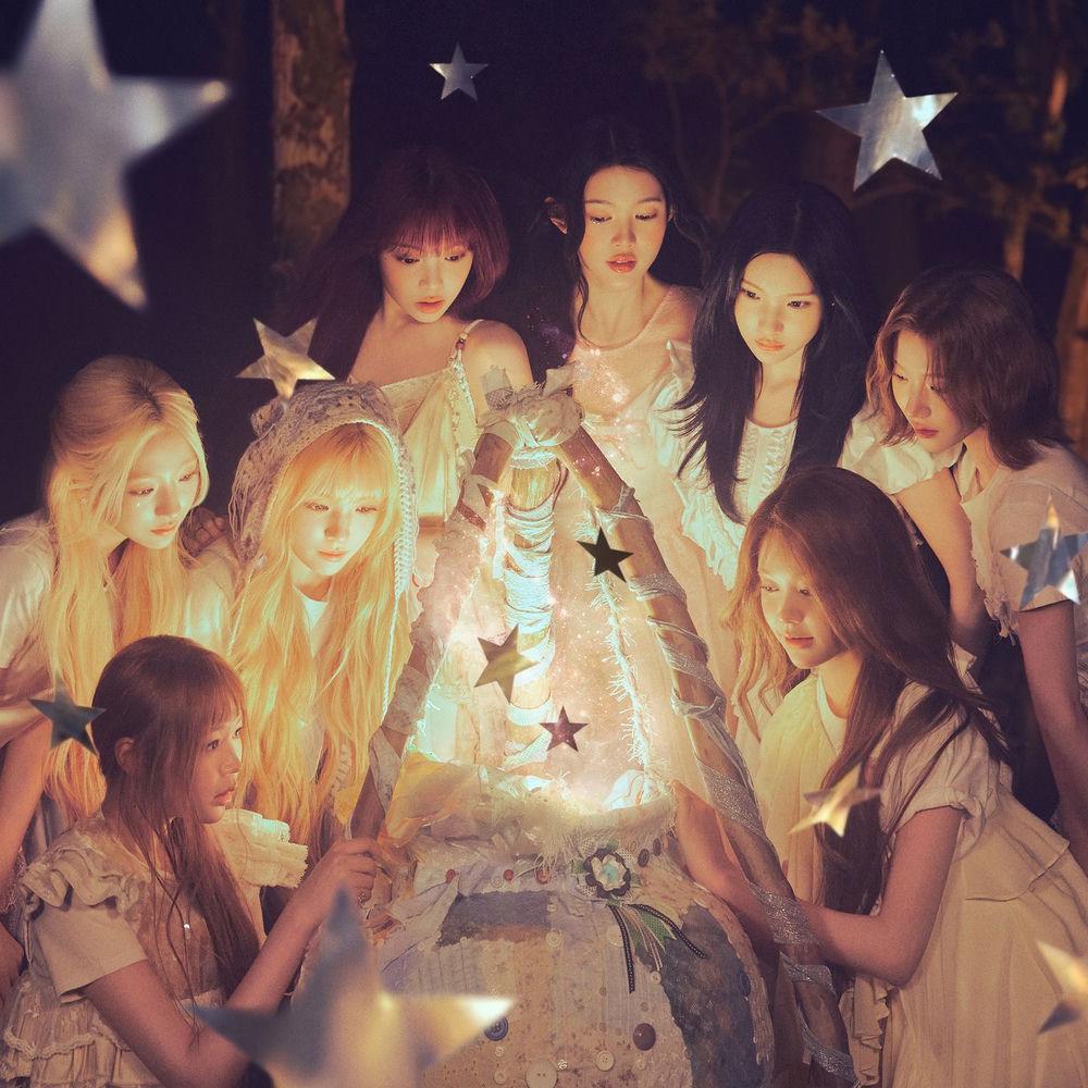 ICONIC HEART album cover by Hearts2Hearts on Wallkpop