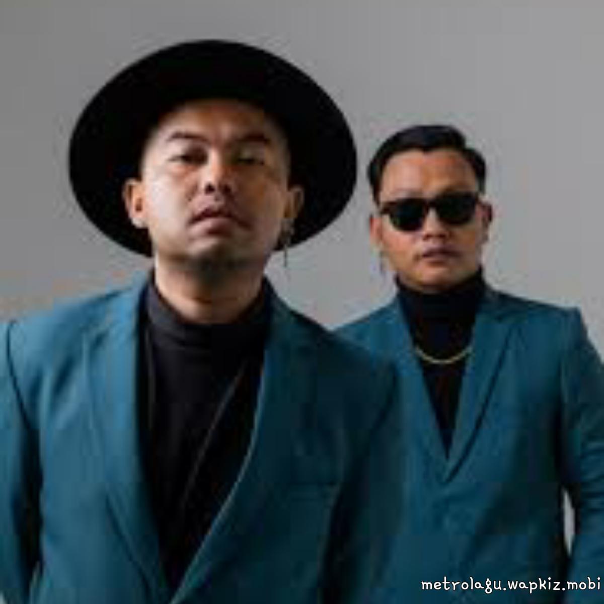 Hiladies - Adilkah cover art on Wallkpop