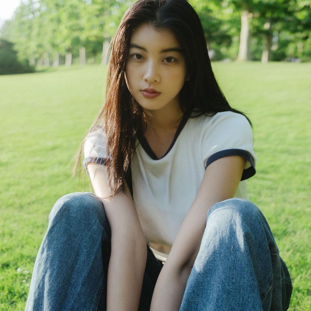 Im Se Jun - 시간이 아주 많이 지나도 cover art on Wallkpop