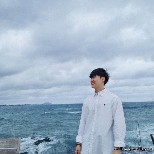 Jae Kyung - 행복 (happy) cover art on Wallkpop