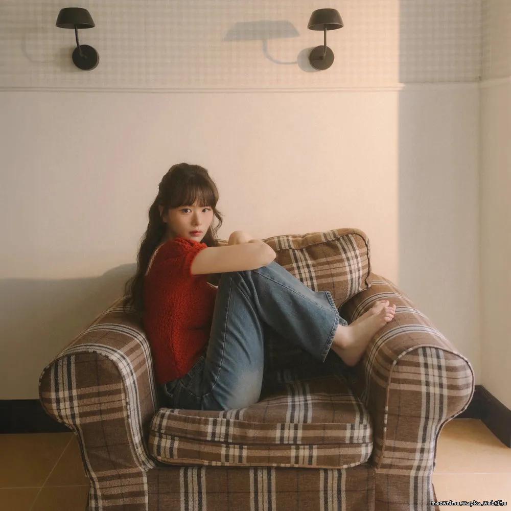 JIYUN - Let's Samba cover art on Wallkpop