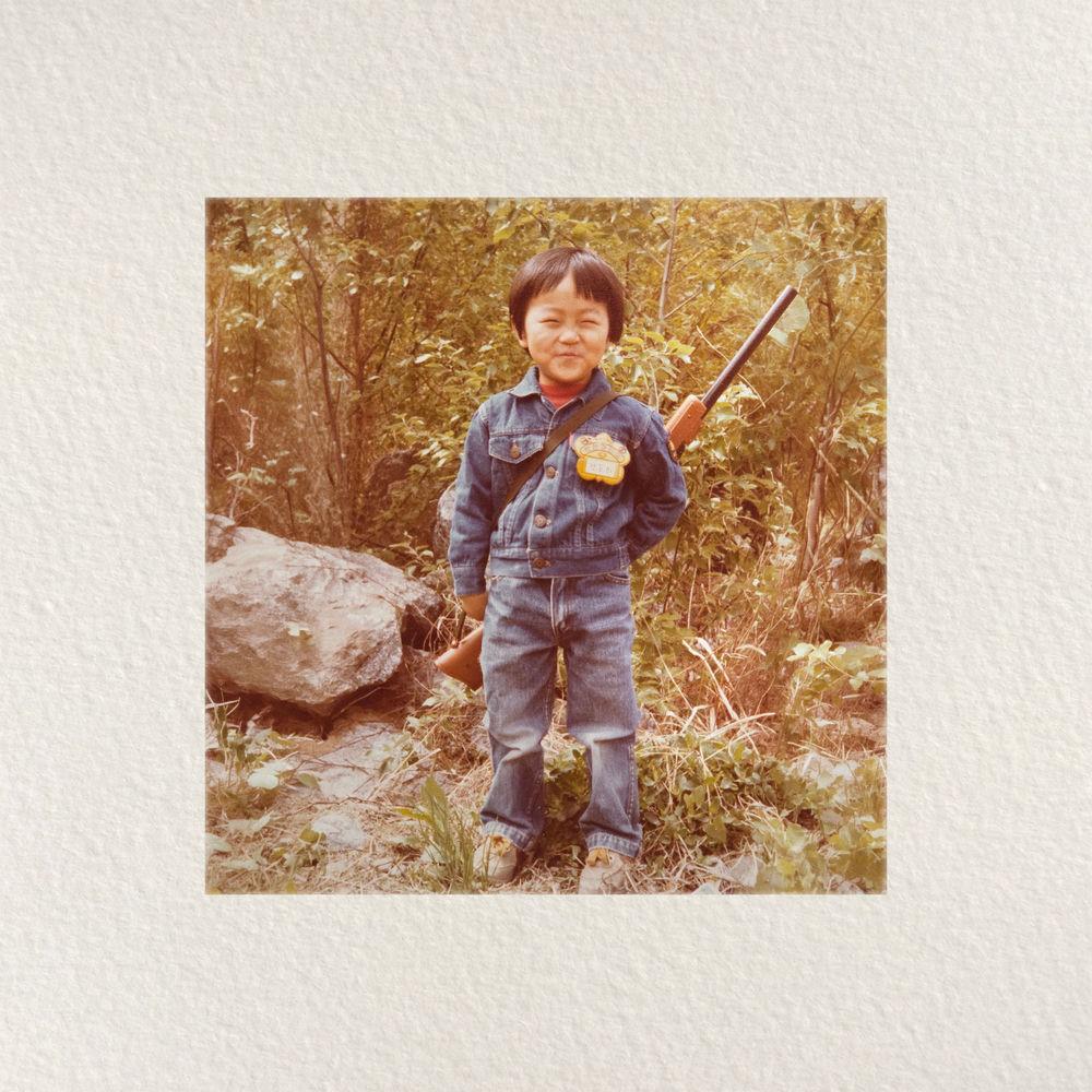 Jung Dong Ha - 추억은 만남보다 이별에 남아 (I Still Love You) cover art on Wallkpop