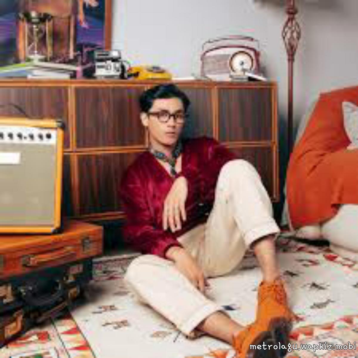 Kenriz, Yovie Widianto - Sakit Hati cover art on Wallkpop