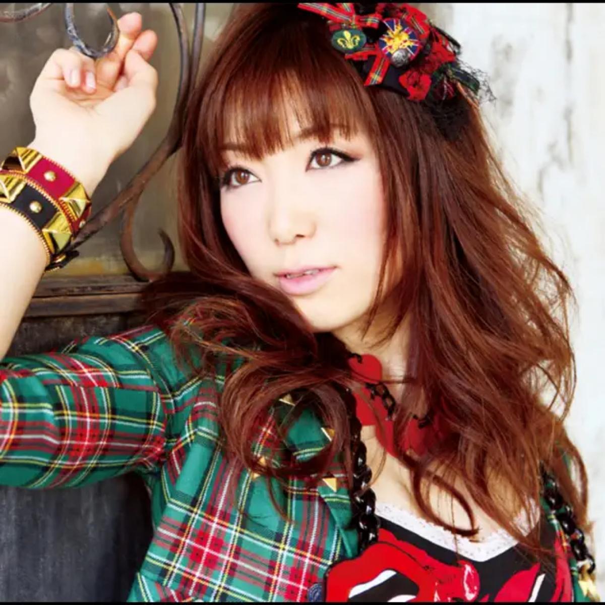 Minami Kuribayashi - STRAIGHT JET [Opening IS: Infinite Stratos] cover art on Wallkpop