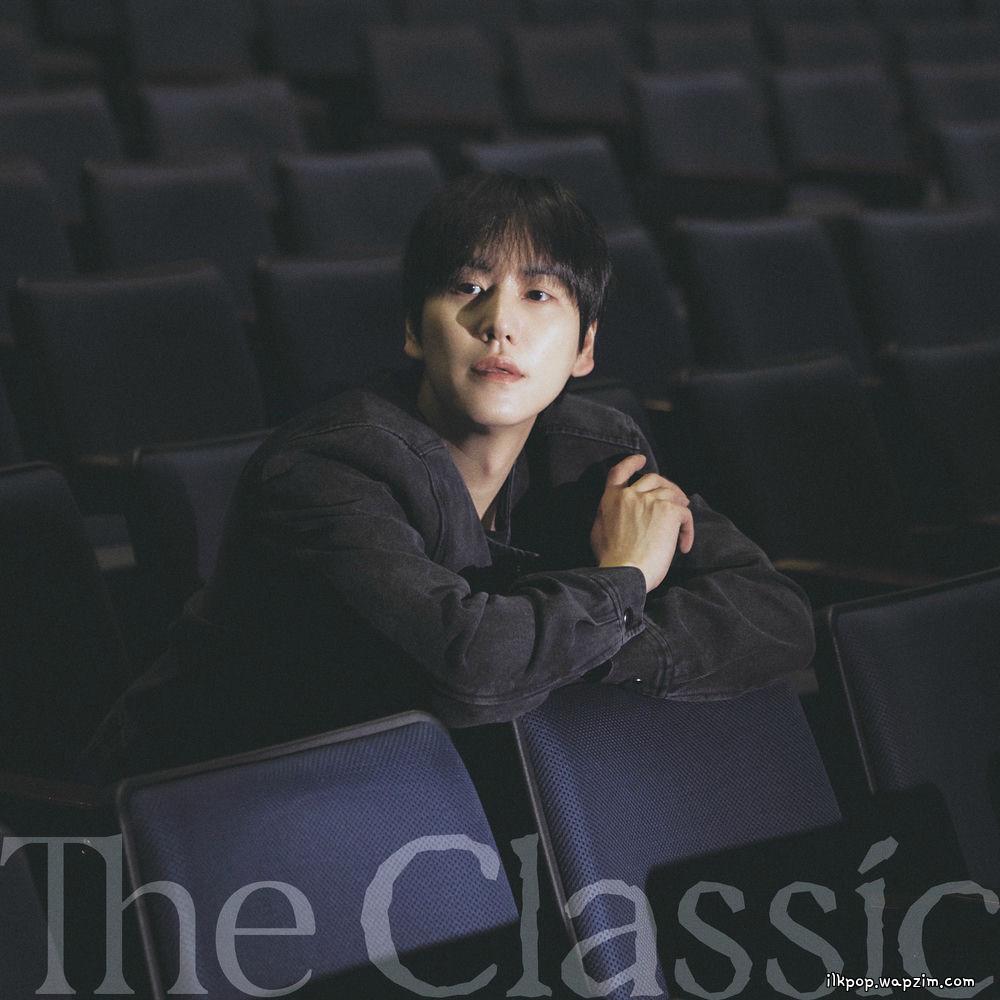 KYUHYUN - 낮잠 (Daydream) cover art on Wallkpop