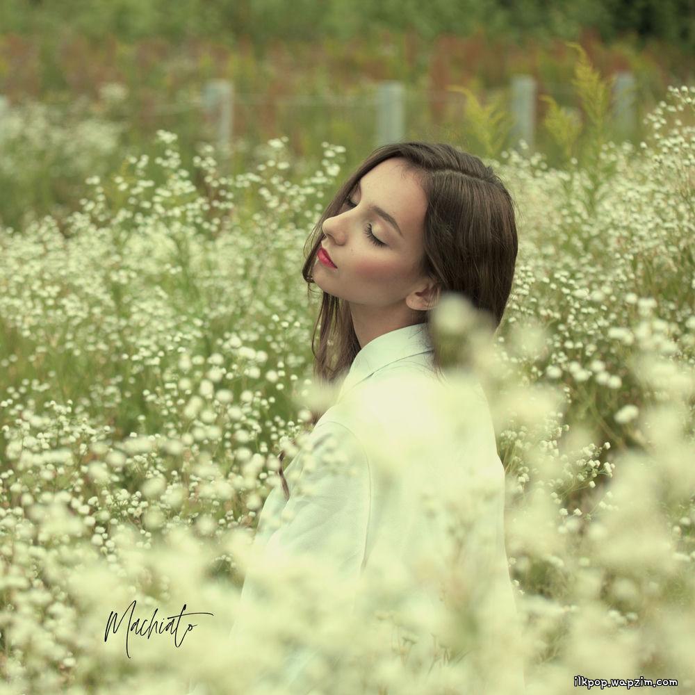 Machiato - 봄이라서 니가 또 보고 싶은 거야 (I miss you again because it's spring) (feat. Son Suye) cover art on Wallkpop