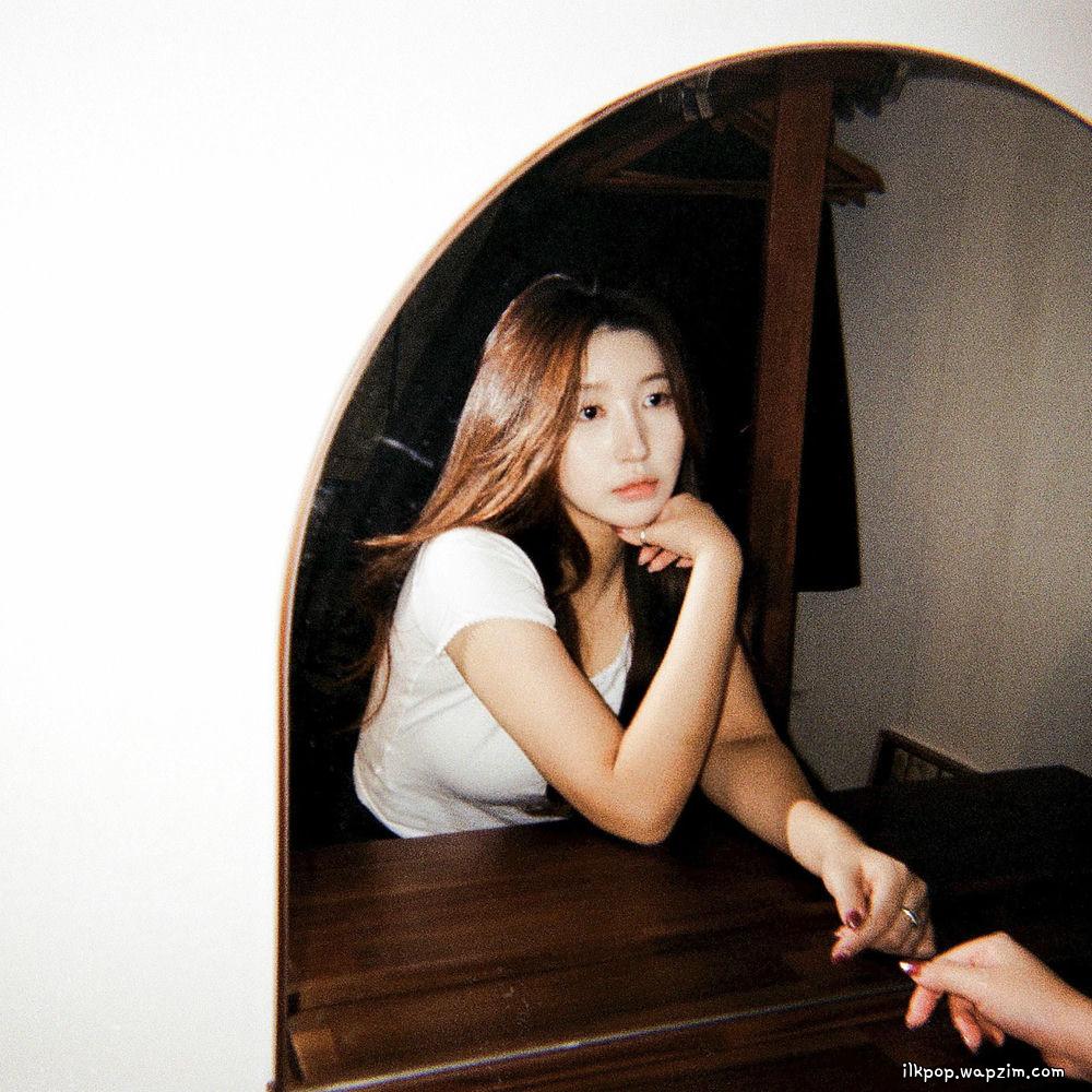 Naye - Frame cover art on Wallkpop