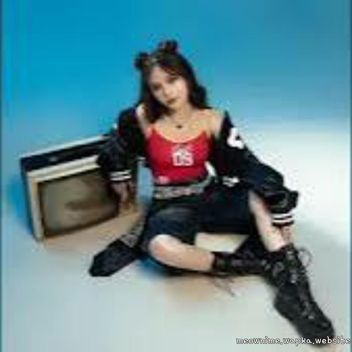 Novia Situmeang - Hampir Jatuh Hati cover art on Wallkpop