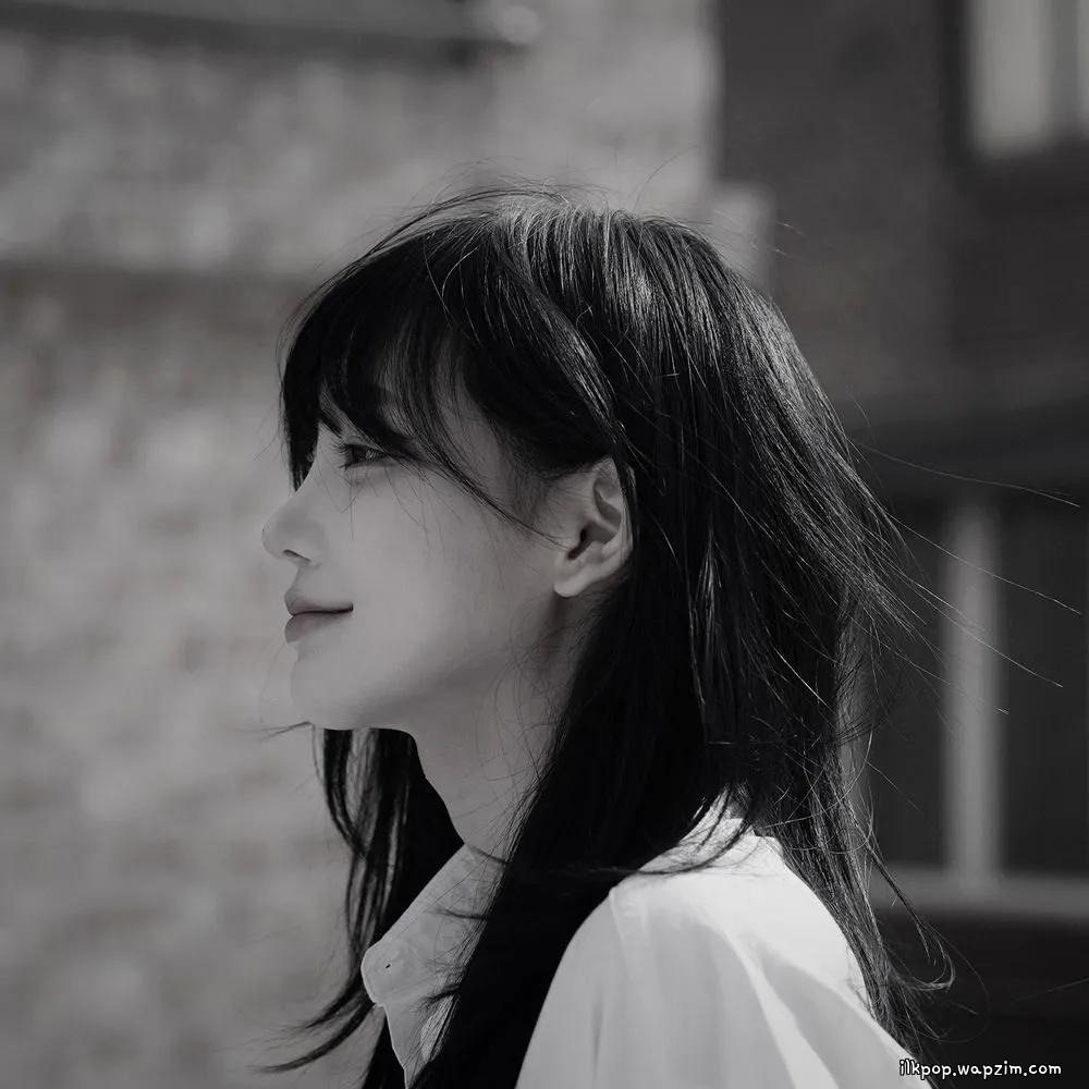 Oh yeonha - Bloom cover art on Wallkpop