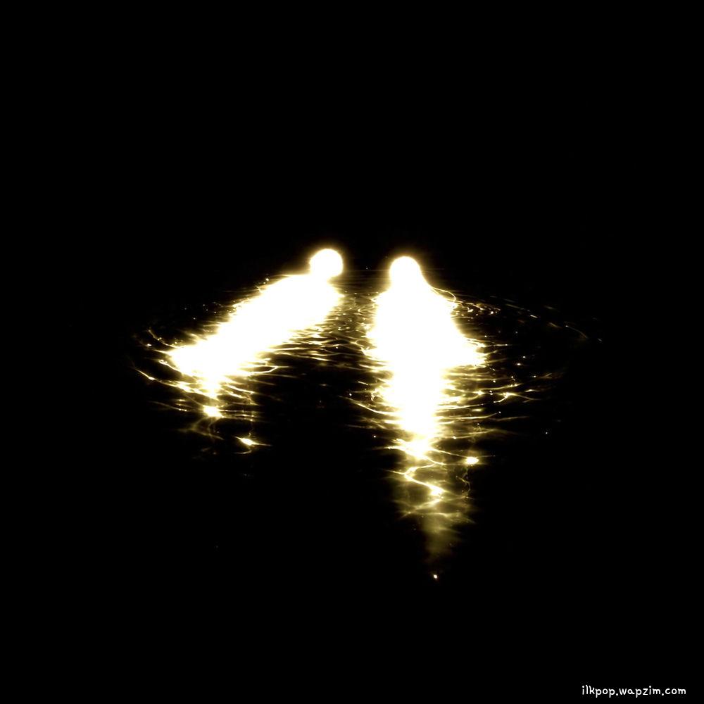 Old Yearning - 우리 다시는 (Never Us Again) cover art on Wallkpop