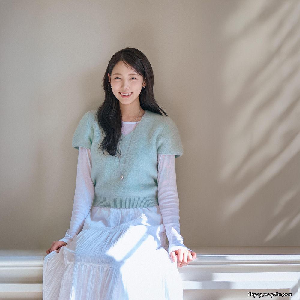 Park Yeon - 널 만나러 가는 길 (On The Way To Meet You) cover art on Wallkpop