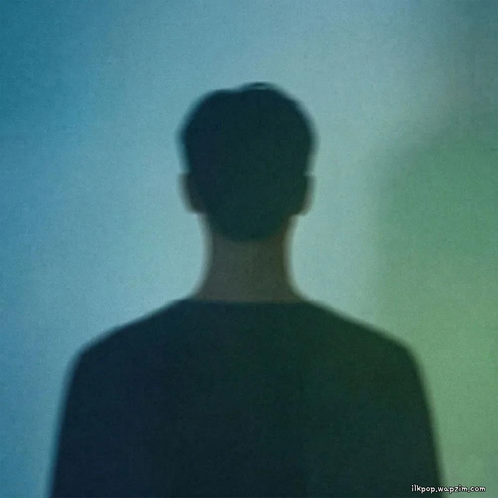 Pre'Melo - 왜 그땐 그렇게 세상 전부 같았을까 (My Whole World) cover art on Wallkpop