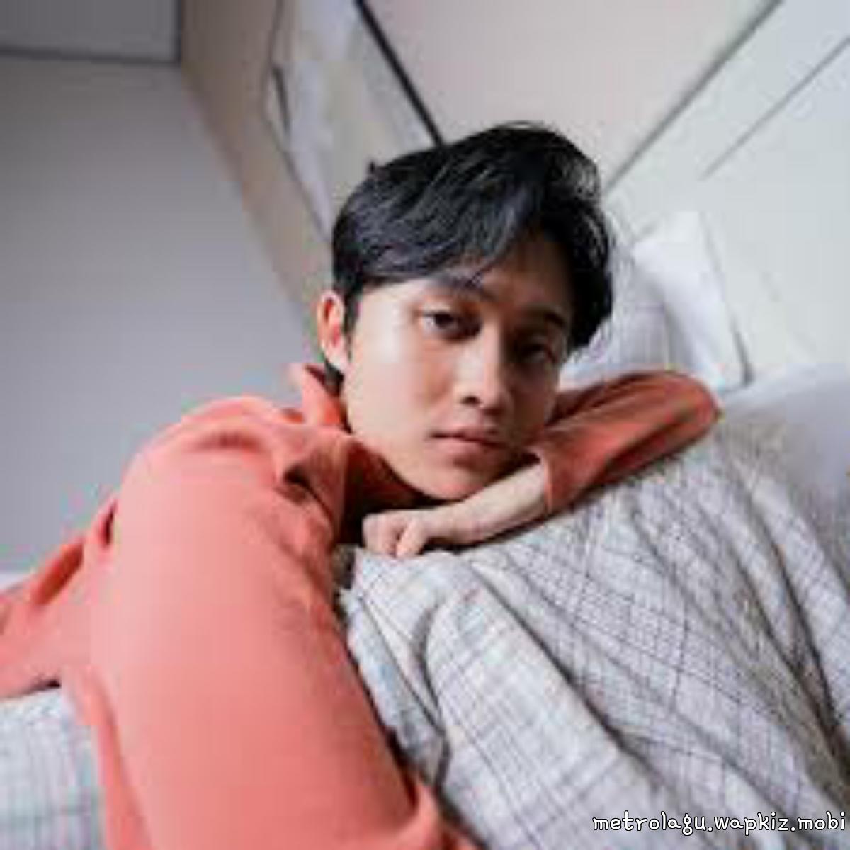 Rizwan Fadilah - Tanda Tanya cover art on Wallkpop
