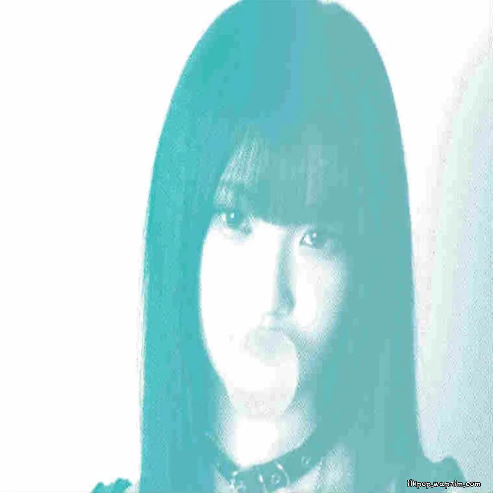 roon - Eau de Toilette cover art on Wallkpop