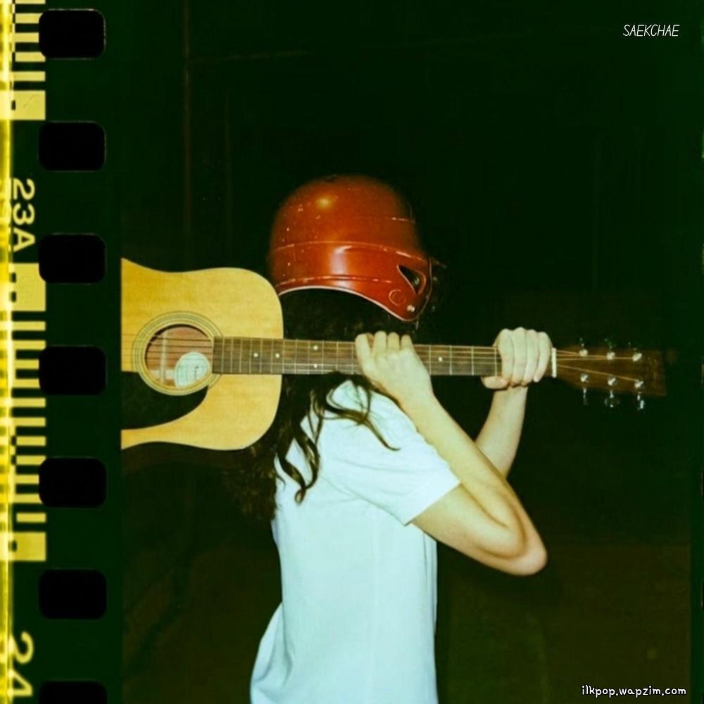 SAEKCHAE - 너에게 잘 보이려고 기타를 멘 건 아니야 cover art on Wallkpop