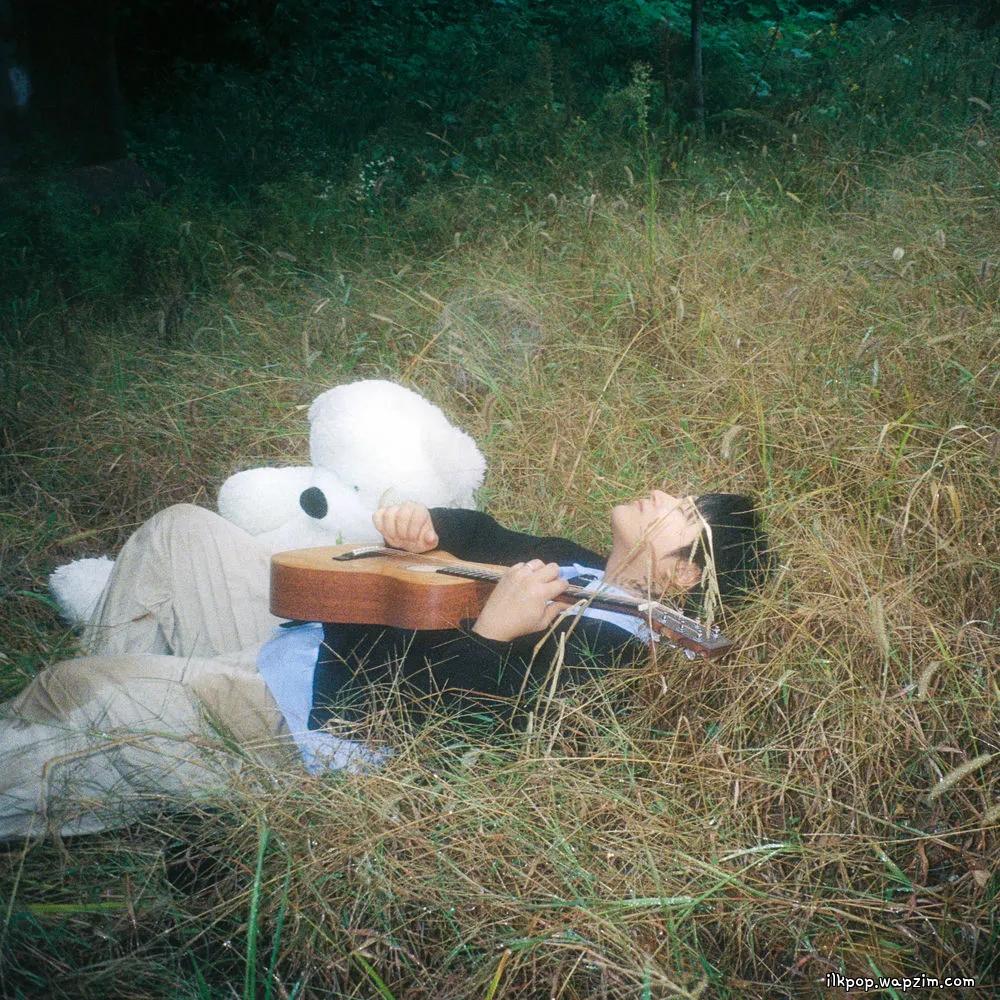Scon - 너의 낭만 (Your kind of ideal) cover art on Wallkpop
