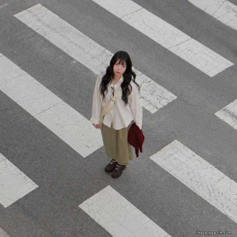 Seo Cho Eun - Round n cover art on Wallkpop