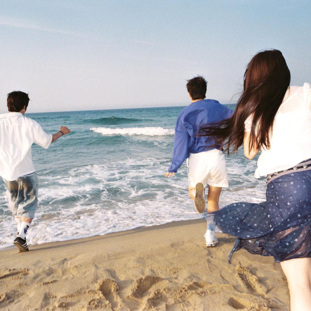 Shin In Ryu - 슈슈 (Chouchou) cover art on Wallkpop