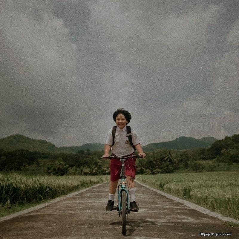 Sisca Saras - Katanya Cinta cover art on Wallkpop