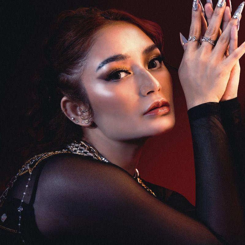 Siti Badriah - Bikin Candu cover art on Wallkpop