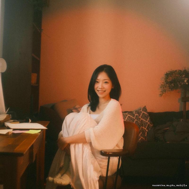SUNGHWI - 젊은우리 (We, the young) cover art on Wallkpop