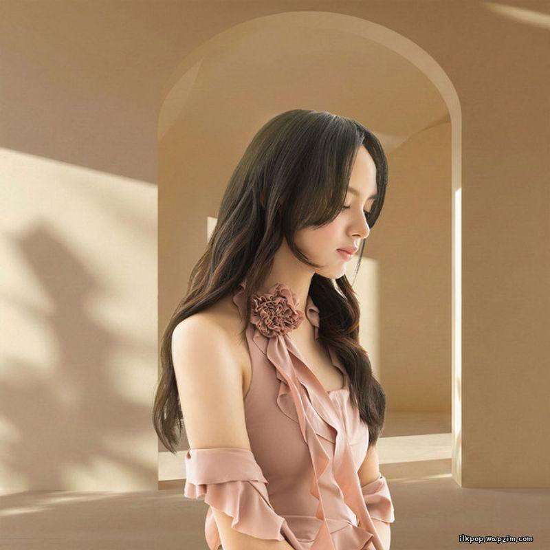 Yovie Widianto, Dinda Ghania - Relung Hati cover art on Wallkpop
