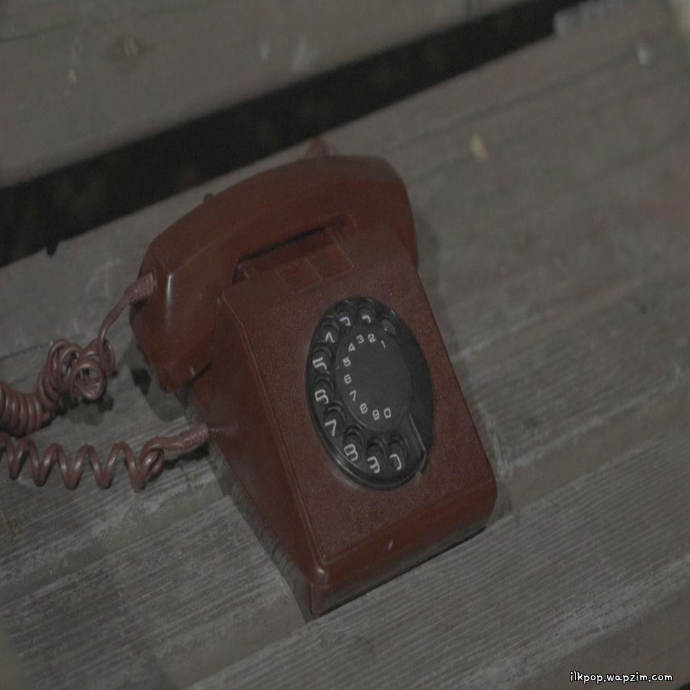 YunJoon - 전화 (Phone Call) (Feat. 2zy) cover art on Wallkpop